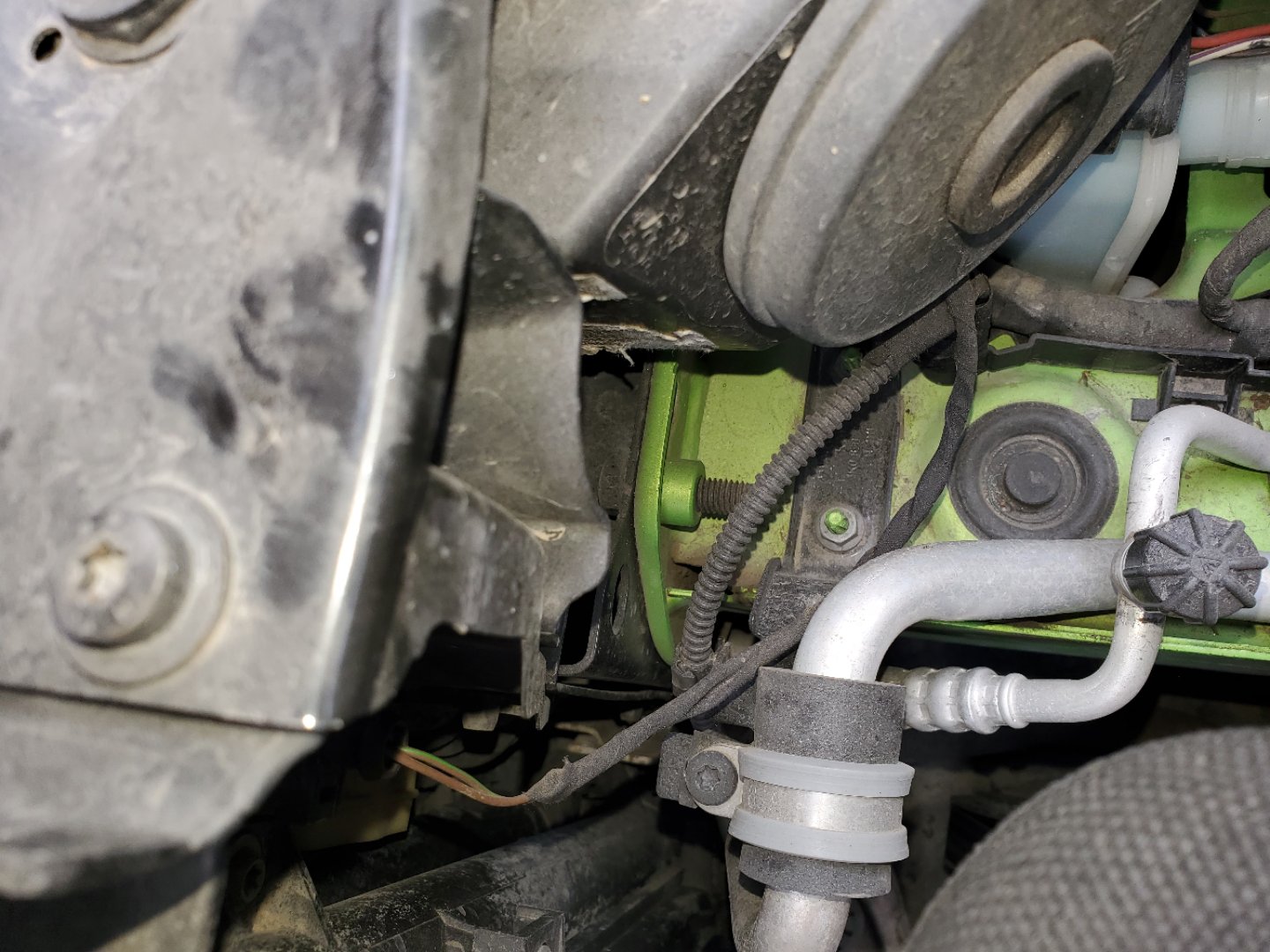 二手车评估师鉴定车辆,二手车尚酷1.4t多少钱