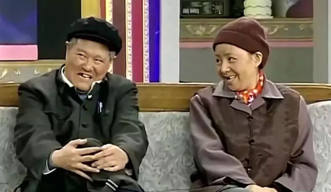 一起吃年夜饭看春晚,吃年夜饭看春晚的感受