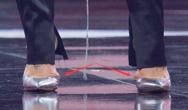 扁平足穿什么鞋都痛吗,扁平足穿什么鞋可以矫正