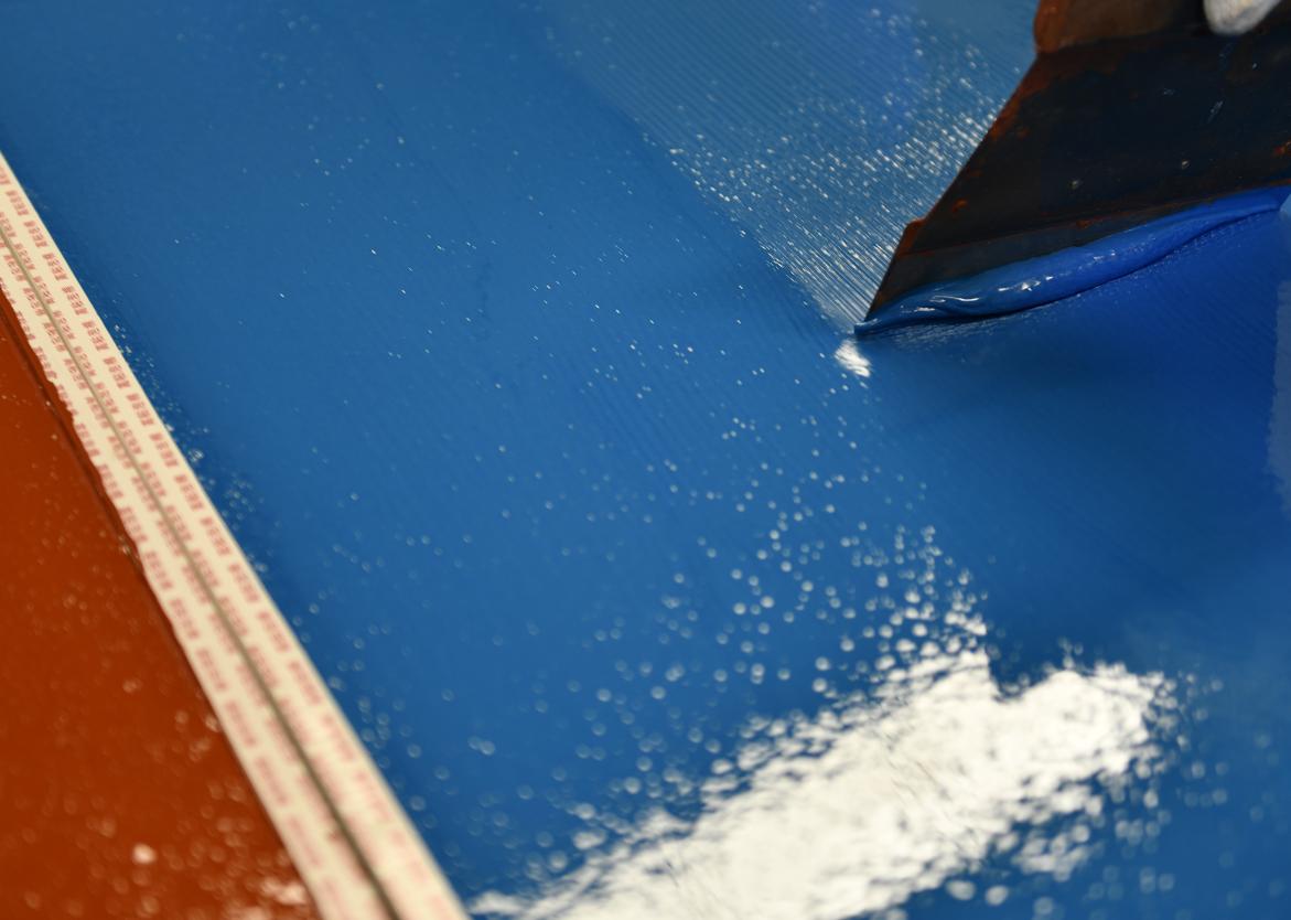 北京体育场塑胶跑道铺装,塑胶跑道基础面层有什么要求