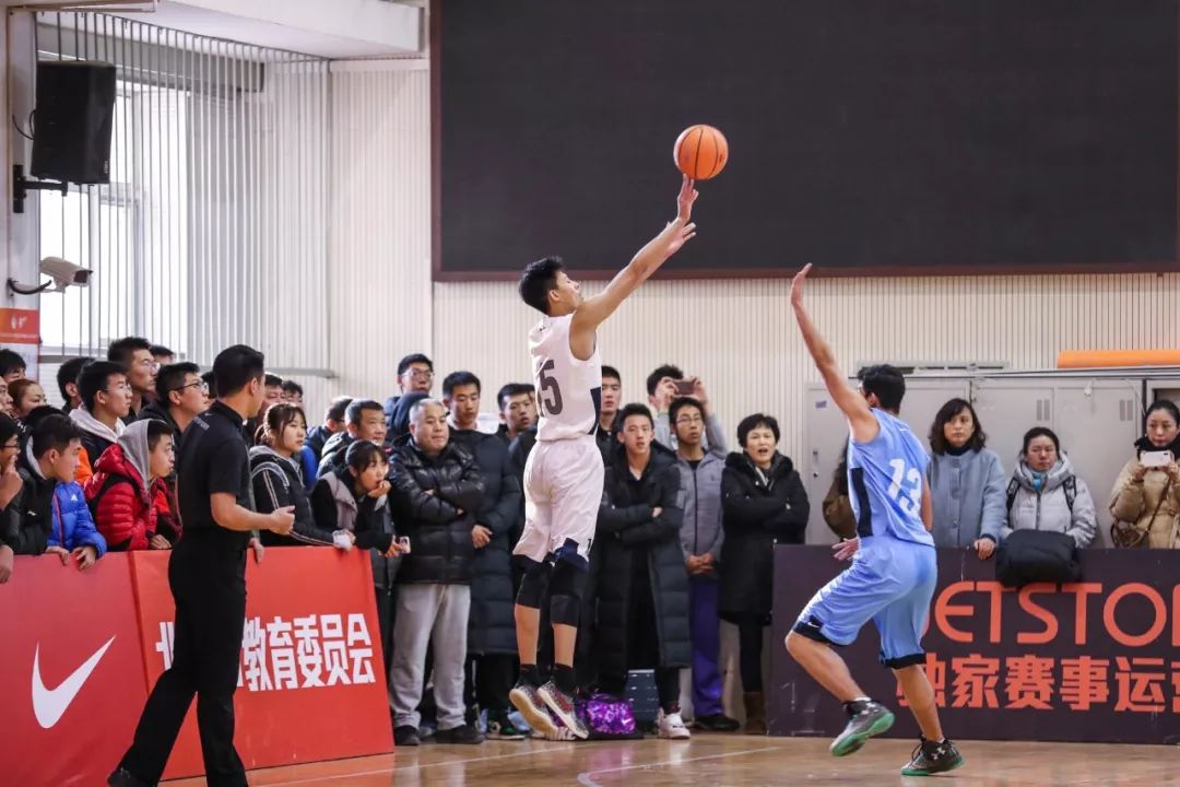 十六强激烈幸存不易新八强更强明日开战丨2018-19耐克高中联赛