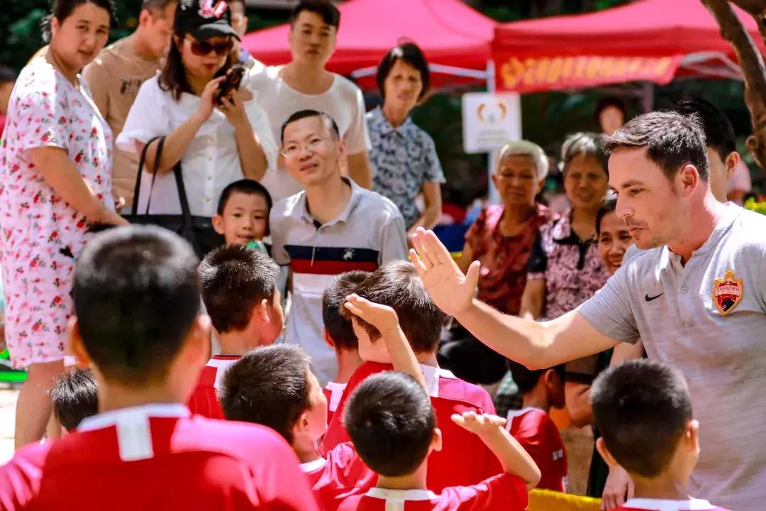 马里普雷周鑫还有球探罗伯特！明天上午龙岗可园嘉年华见