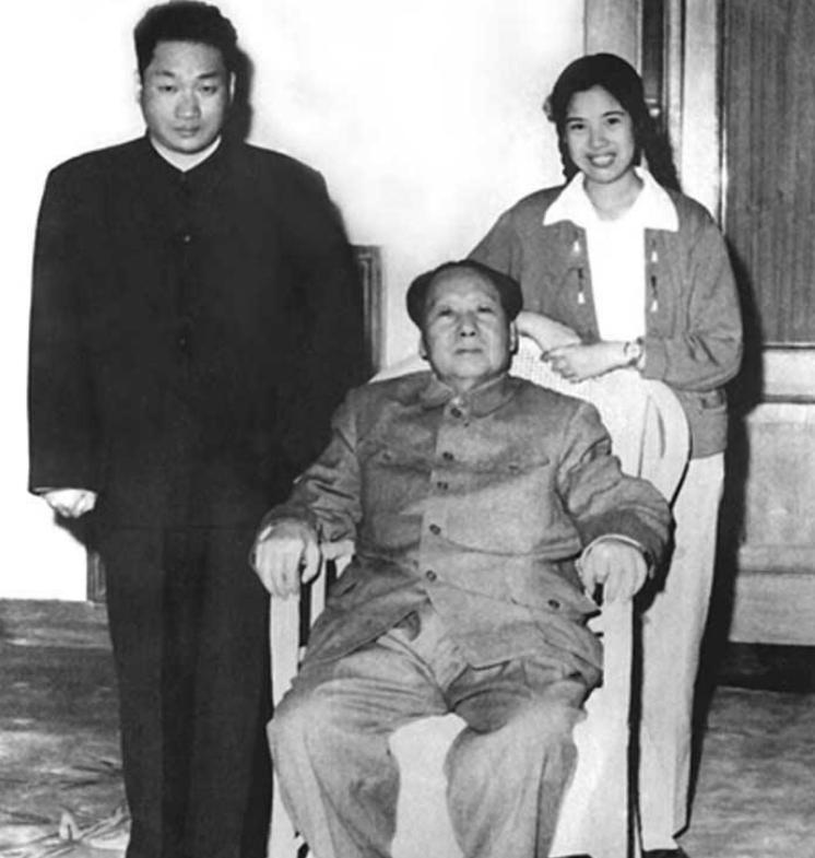 毛主席儿媳邵华：中国15名女将军之一，临终前嘱托儿子向汶川捐款