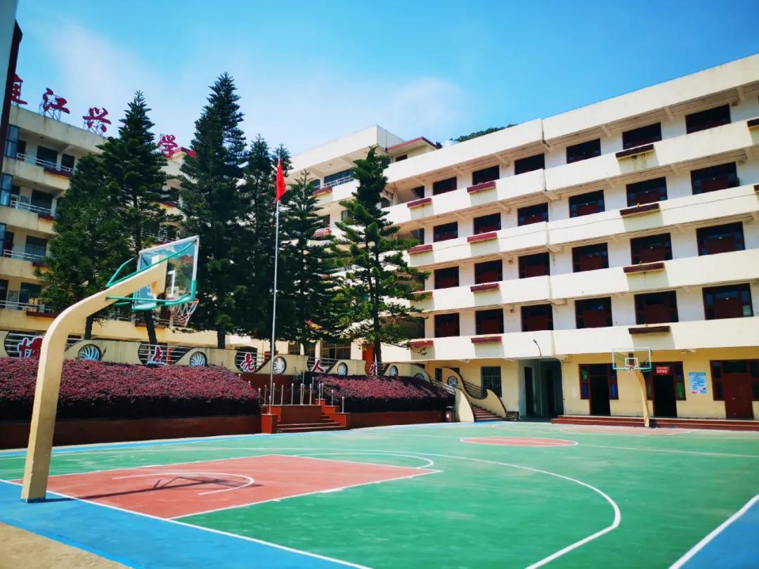 曾扬明校长,连江县兴海中学