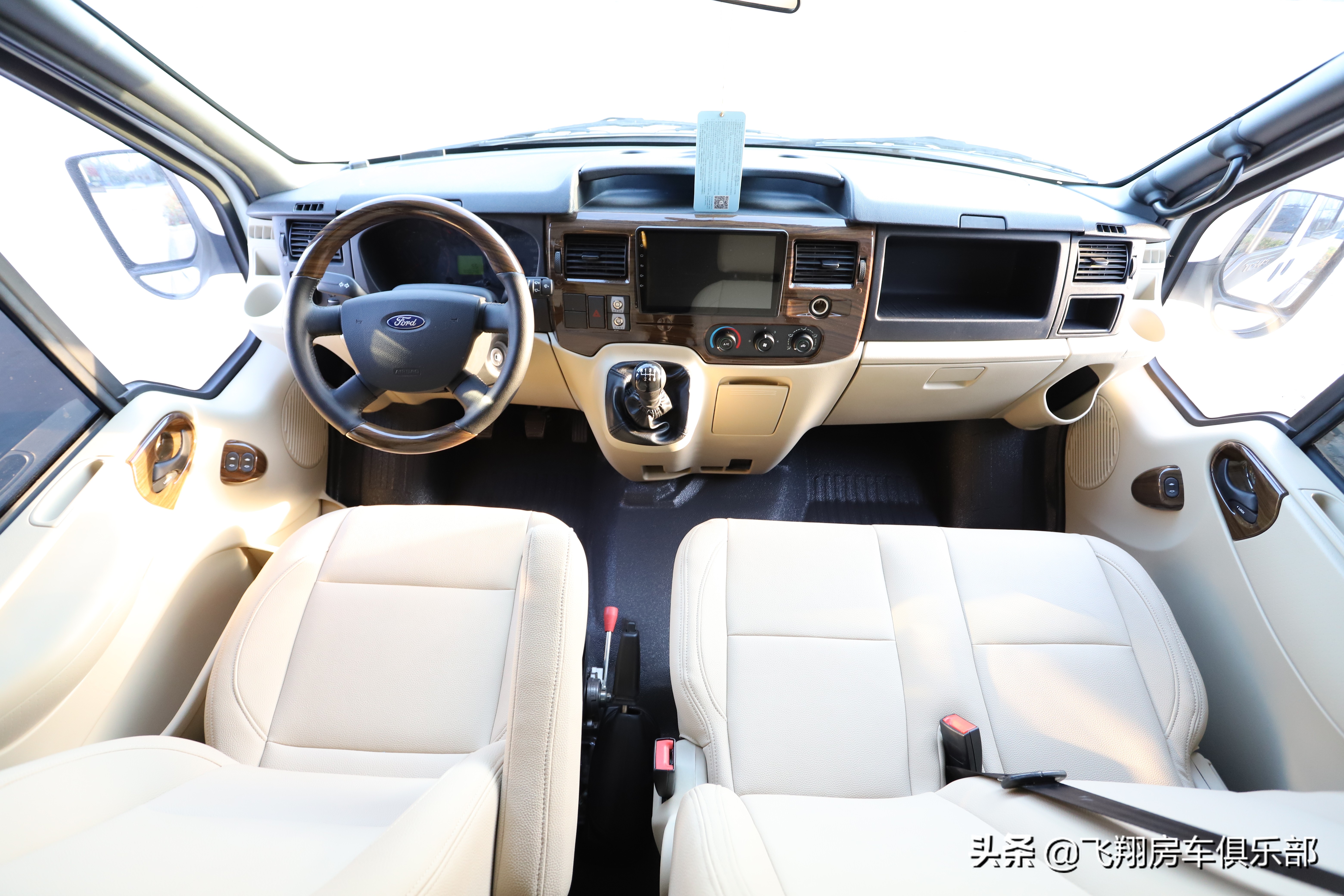 福特进口3.5tt双涡轮增压四驱房车,低调新福特全顺