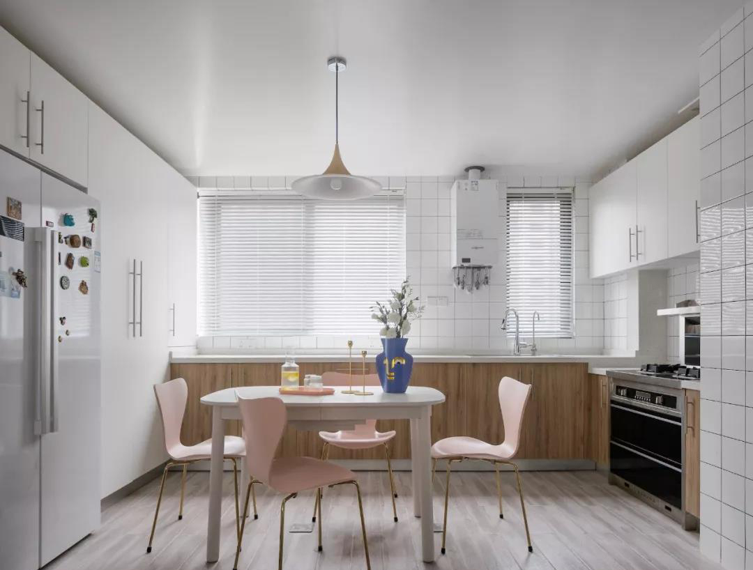 小户型开放式厨房怎么避免油烟,厨房餐厅一体半开放式厨房防油烟