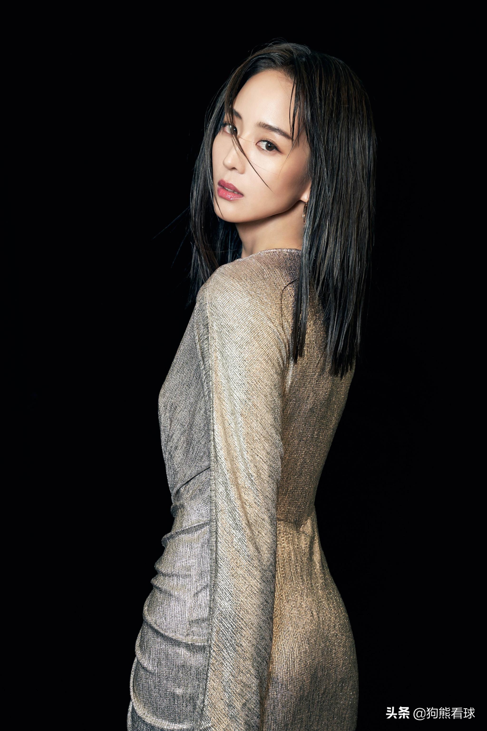 中国足球爆笑动态图,中国足球动画爆笑名场面