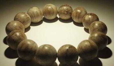 各种木质手串对人体的作用,对人体有益的木质手串