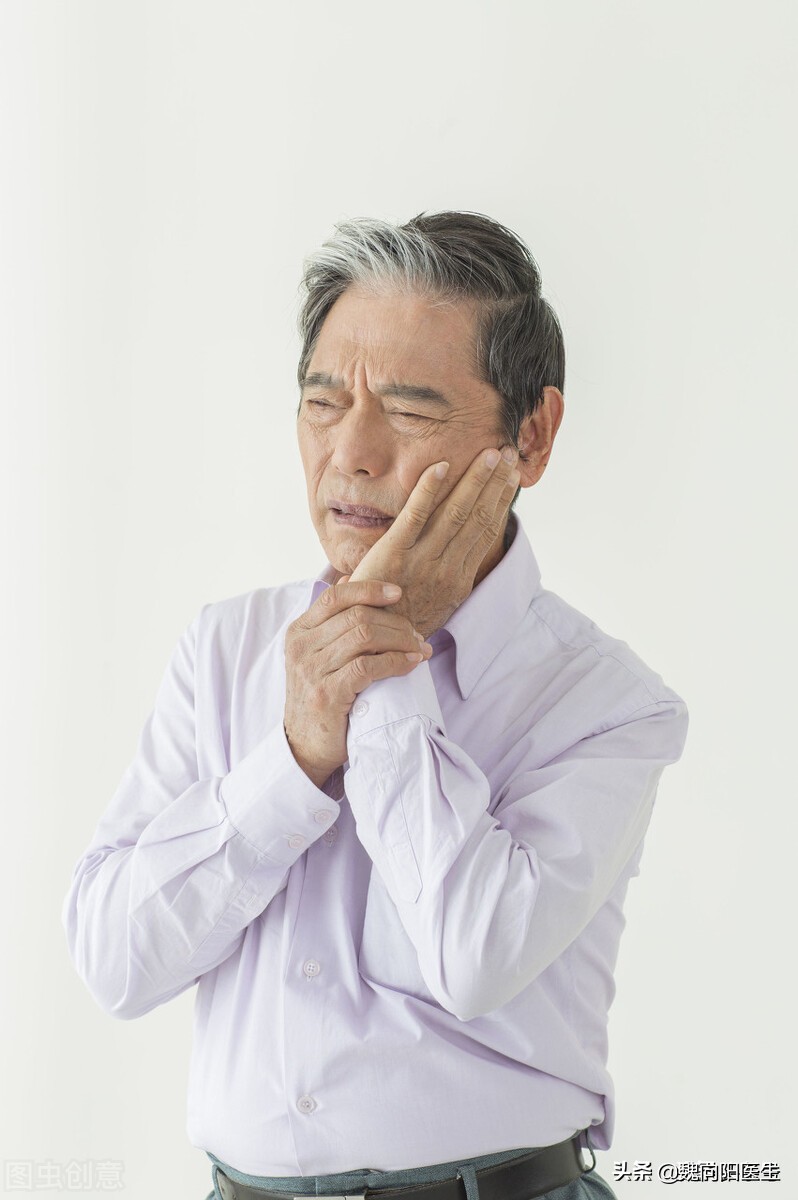 面部痉挛手术后半年又开始跳动,面部痉挛微创手术后走路不稳