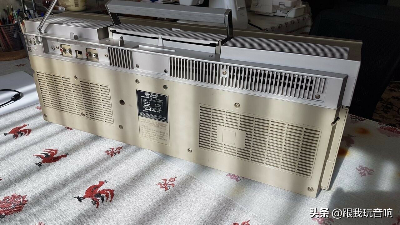 先锋80年代生产的MVH-sk-800立体声扬声器、收音机、录音机