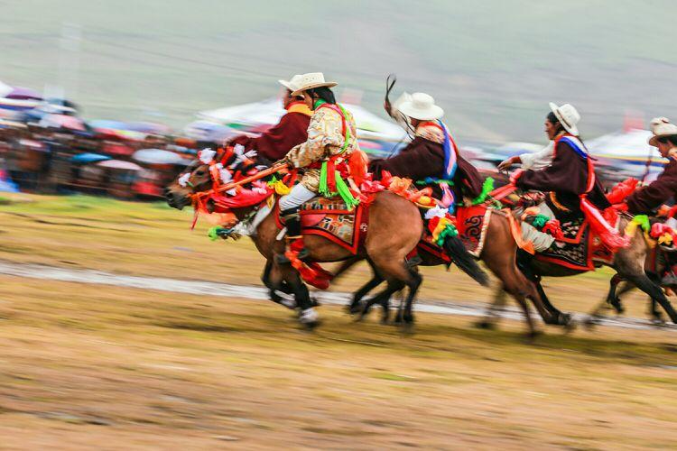 丁真和四川什么关系,丁真背后是谁