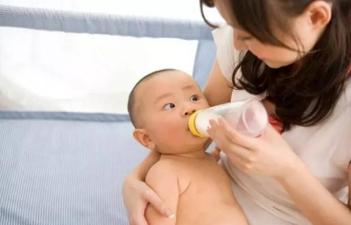 宝宝一般多大断奶的正确方式,宝宝一般要在多大断奶最合适