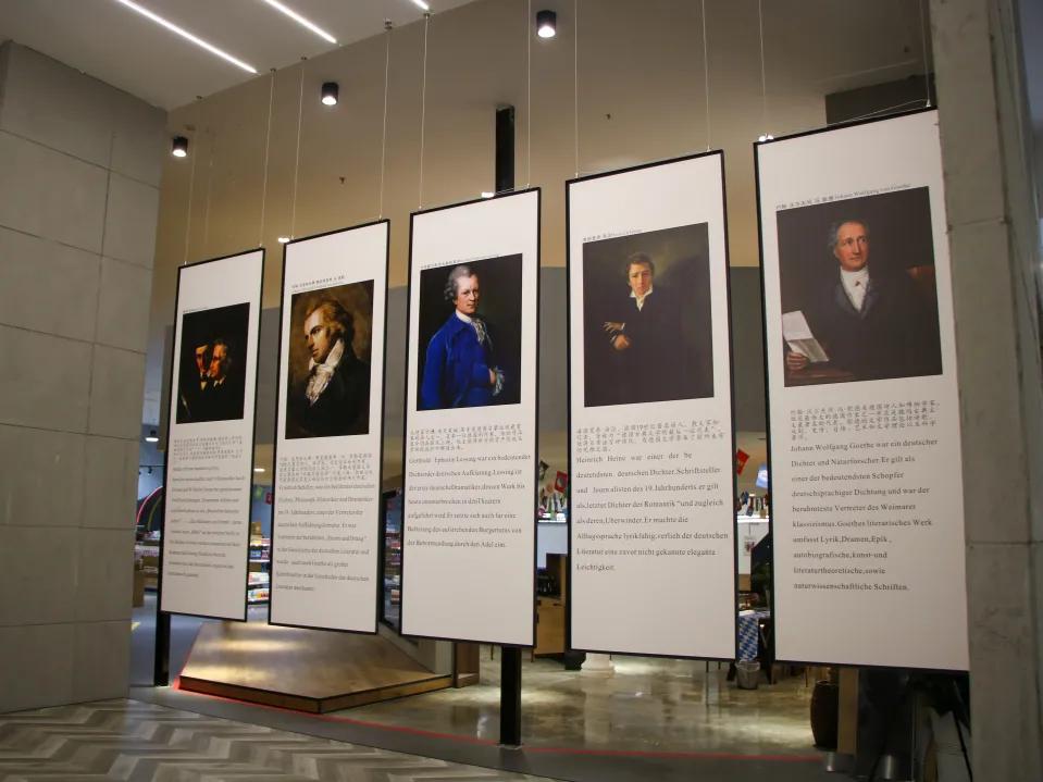 亚蓉欧国家馆国际消费新场景,亚蓉欧国家馆