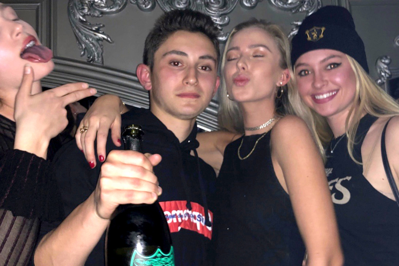 16岁少年入室盗窃20000万元,16岁青少年盗窃1000