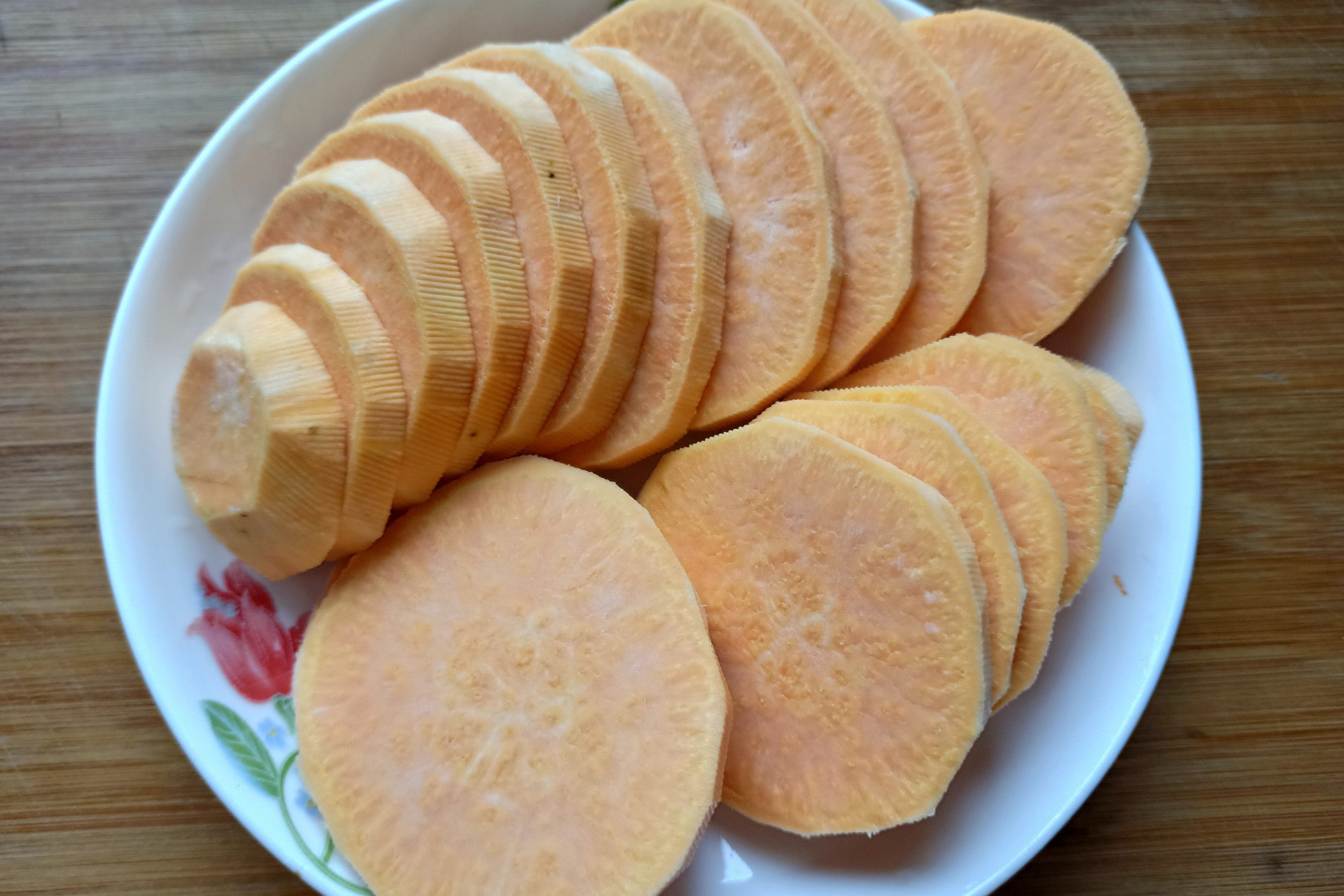 地瓜和白面一起炸丸子的做法,过年必备炸萝卜丸子做法