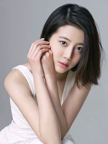 杨幂的公司签了好多有实力的美女,杨幂公司旗下的4位美女演员