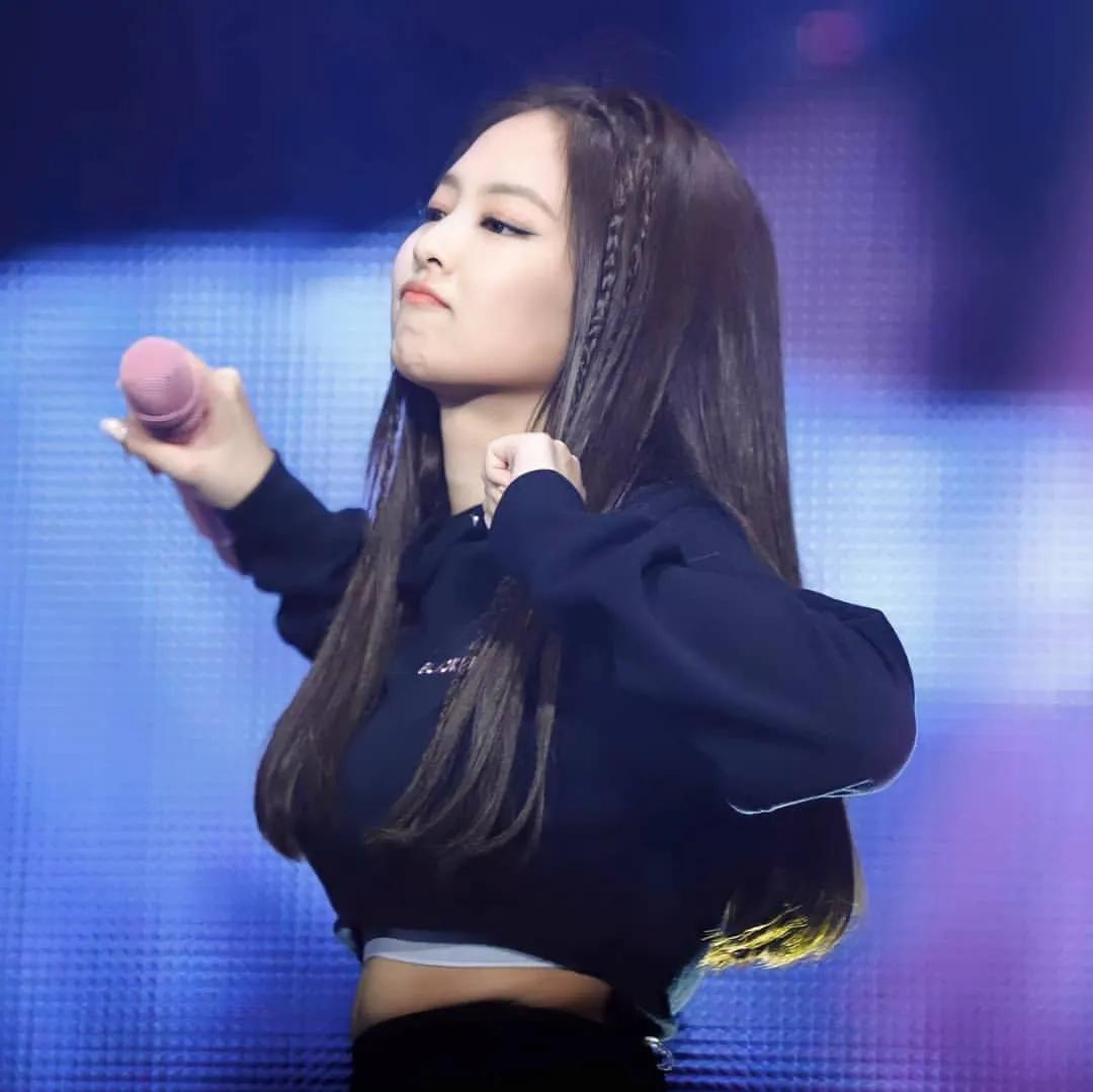 韩歌舞蹈劲爆,韩歌女团惊艳热舞