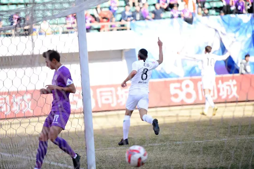 莫塔打布斯克茨,莫塔角球直接破门