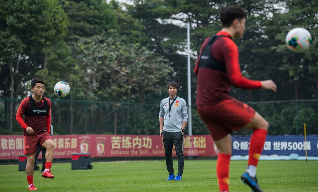 国奥队长搞不懂越位规则，还有多少人会嘲笑李铁训练颠球？