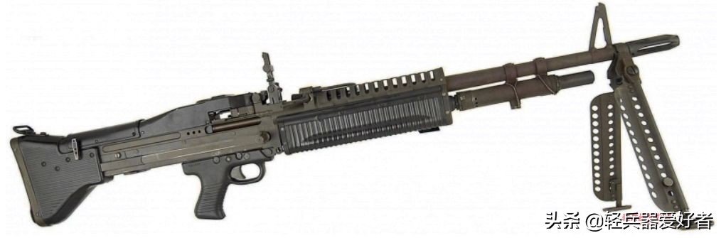 神级反战电影：战场无诗意，全金属外壳也拯救不了荒芜的灵魂