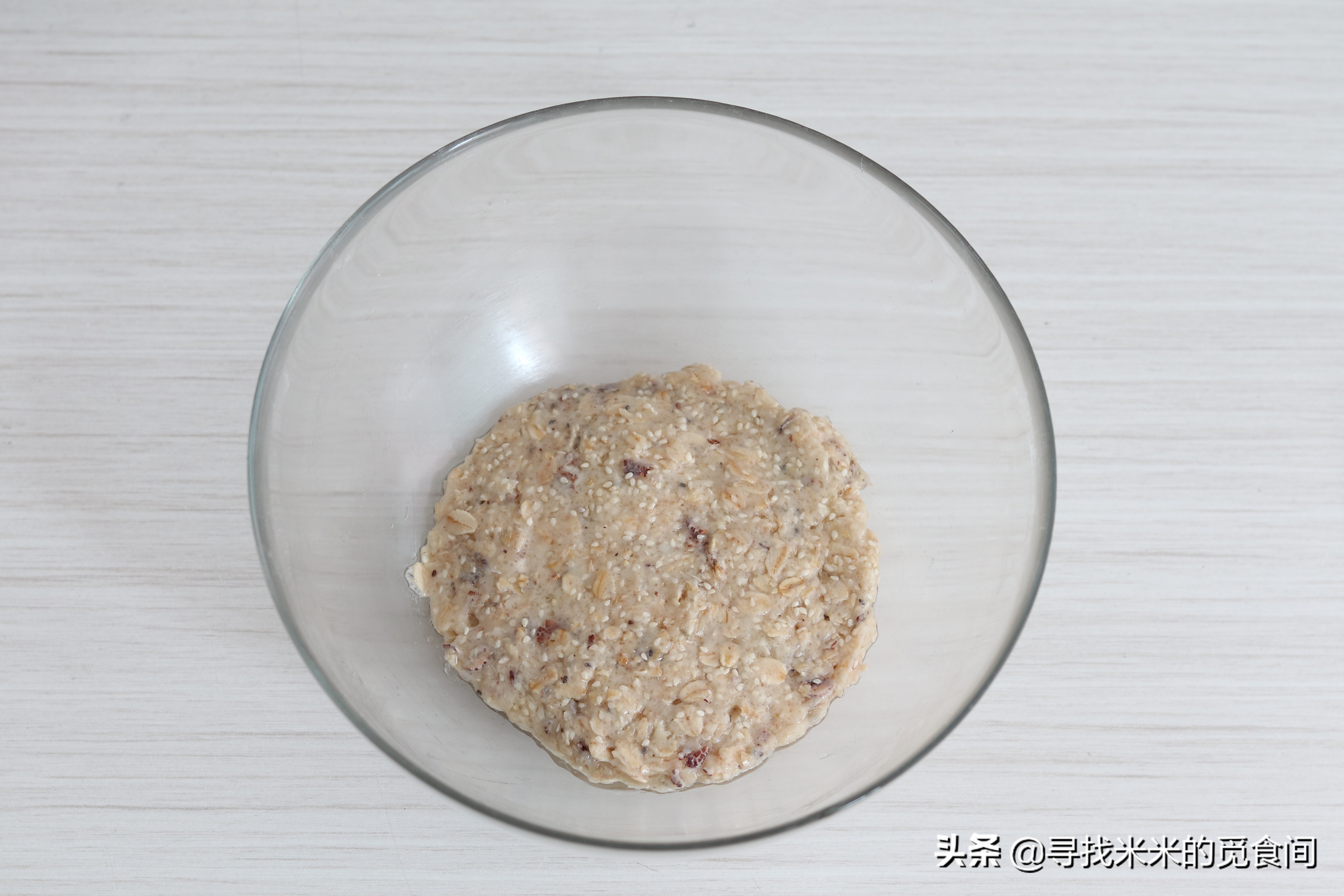 女明星分享的食谱靠谱吗？实测董洁版燕麦芝麻薄脆，结果有些意外