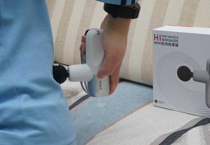 各大品牌迷你筋膜枪测评对比,筋膜枪尖头圆头