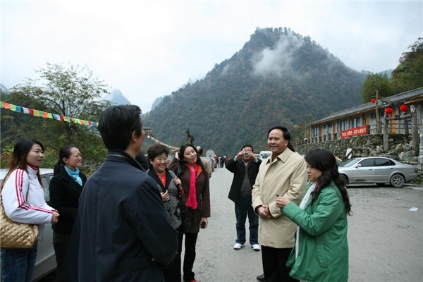 关注四川东拉山大峡谷景区建设为地方建言献策