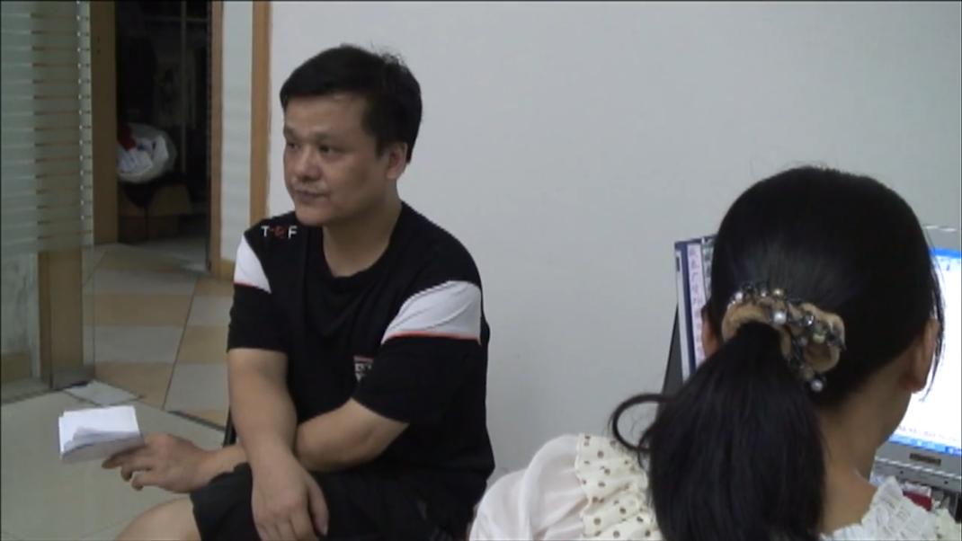 12年前的东莞制衣厂，一栋楼里17家工厂，1平米月租金10块