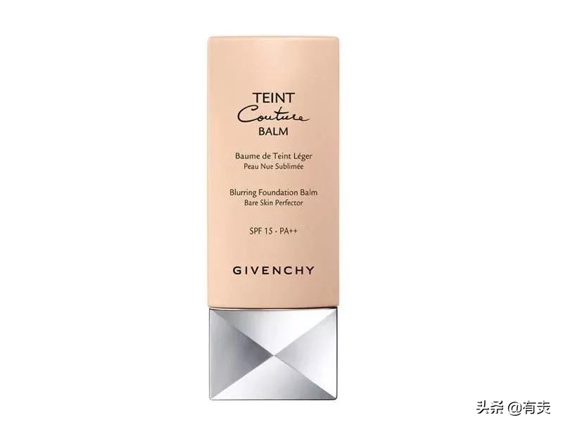 干皮、油皮、痘痘肌看过来!亲测不卡粉、不脱妆的粉底液指南!