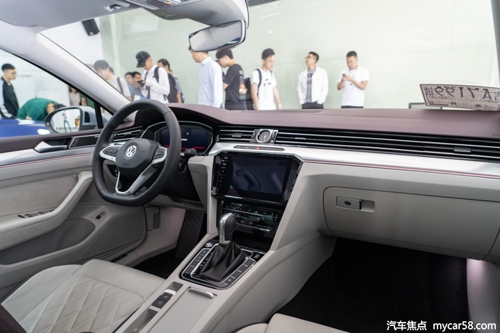 人送外号神车,全新大众小辉腾