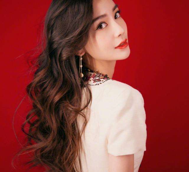 “耐看型美女”有哪些特征,耐看型美女和惊艳型区别