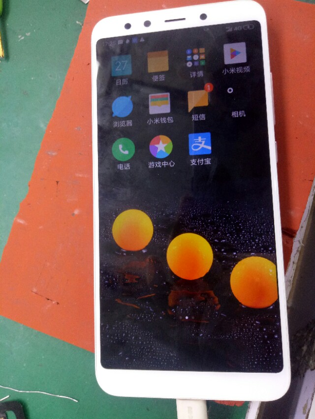 红米进水后自动关机,红米k40进水了怎么办
