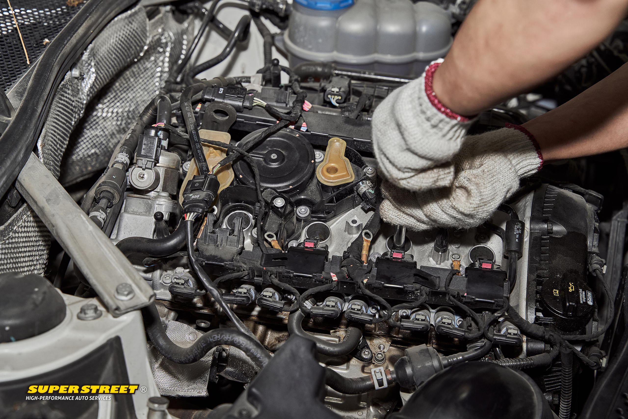 奥迪a4lb9用什么品牌机油,奥迪a4l壳牌机油推荐