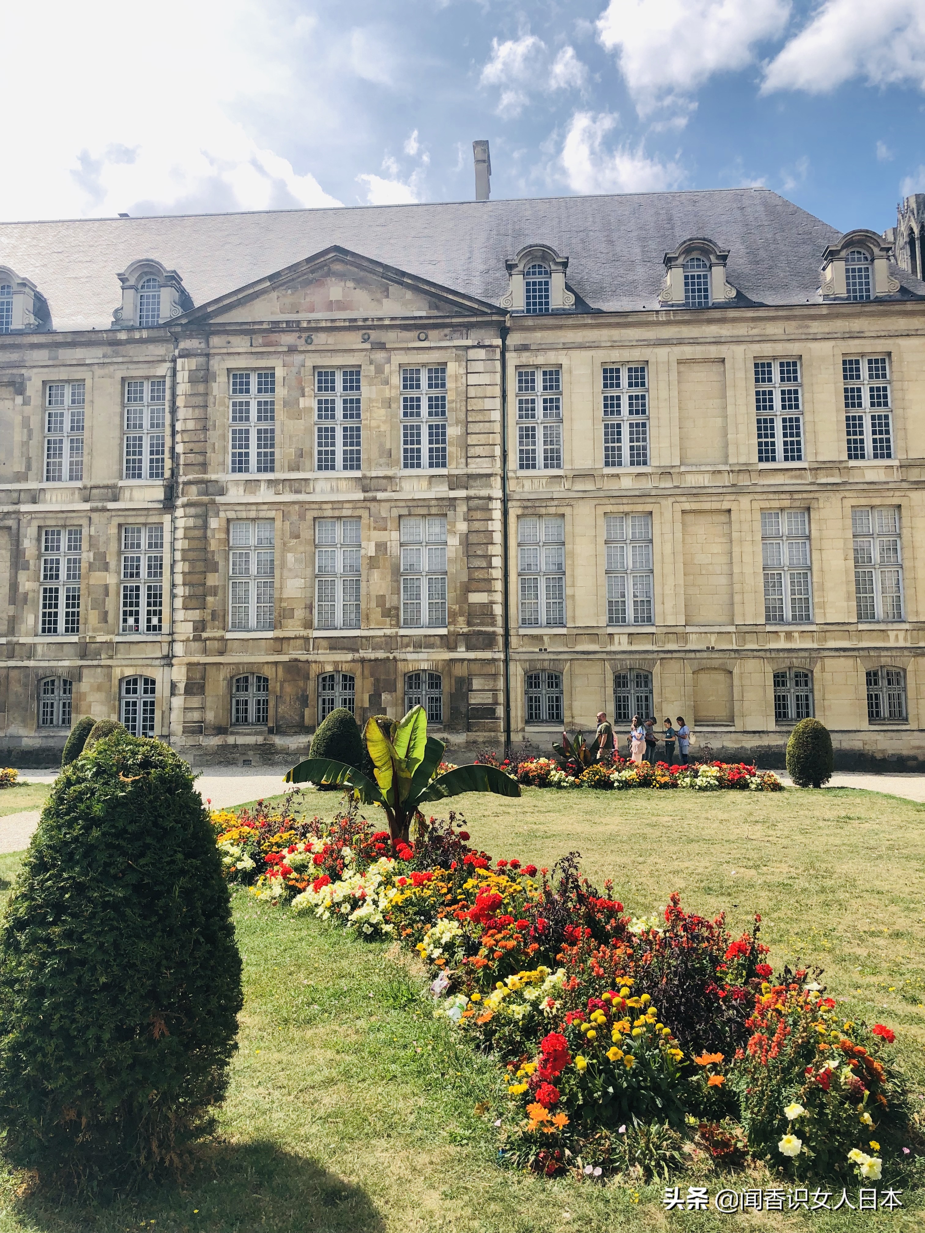 巴黎圣母院大教堂,巴黎圣母院和兰斯大教堂