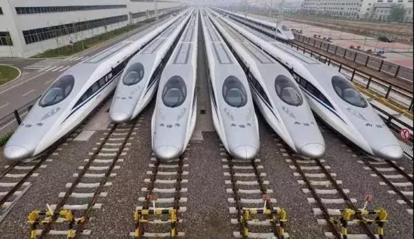 梅汕高铁将在年底开通广州到梅州,梅汕高铁在梅州哪