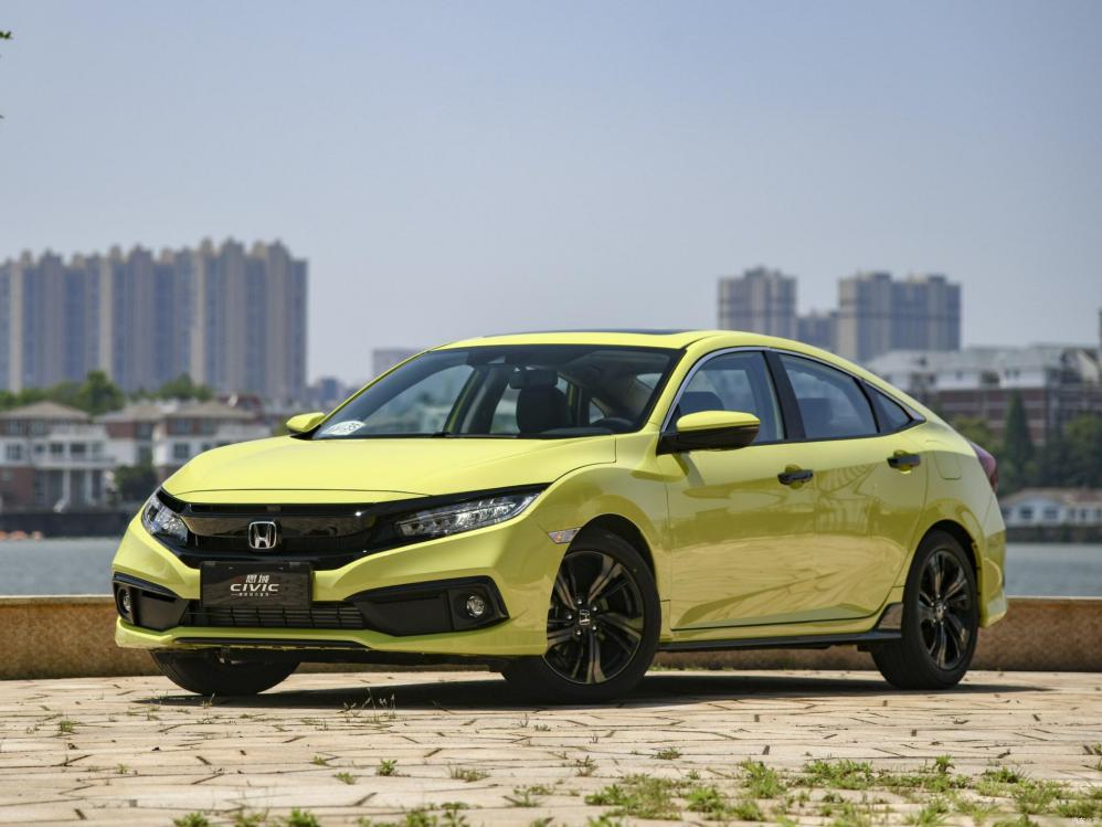 思域2.0ltypes跟思域2.4的区别,本田思域买哪个配置好