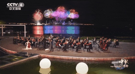 央视boys合体献唱平凡之路,boys唱平凡之路