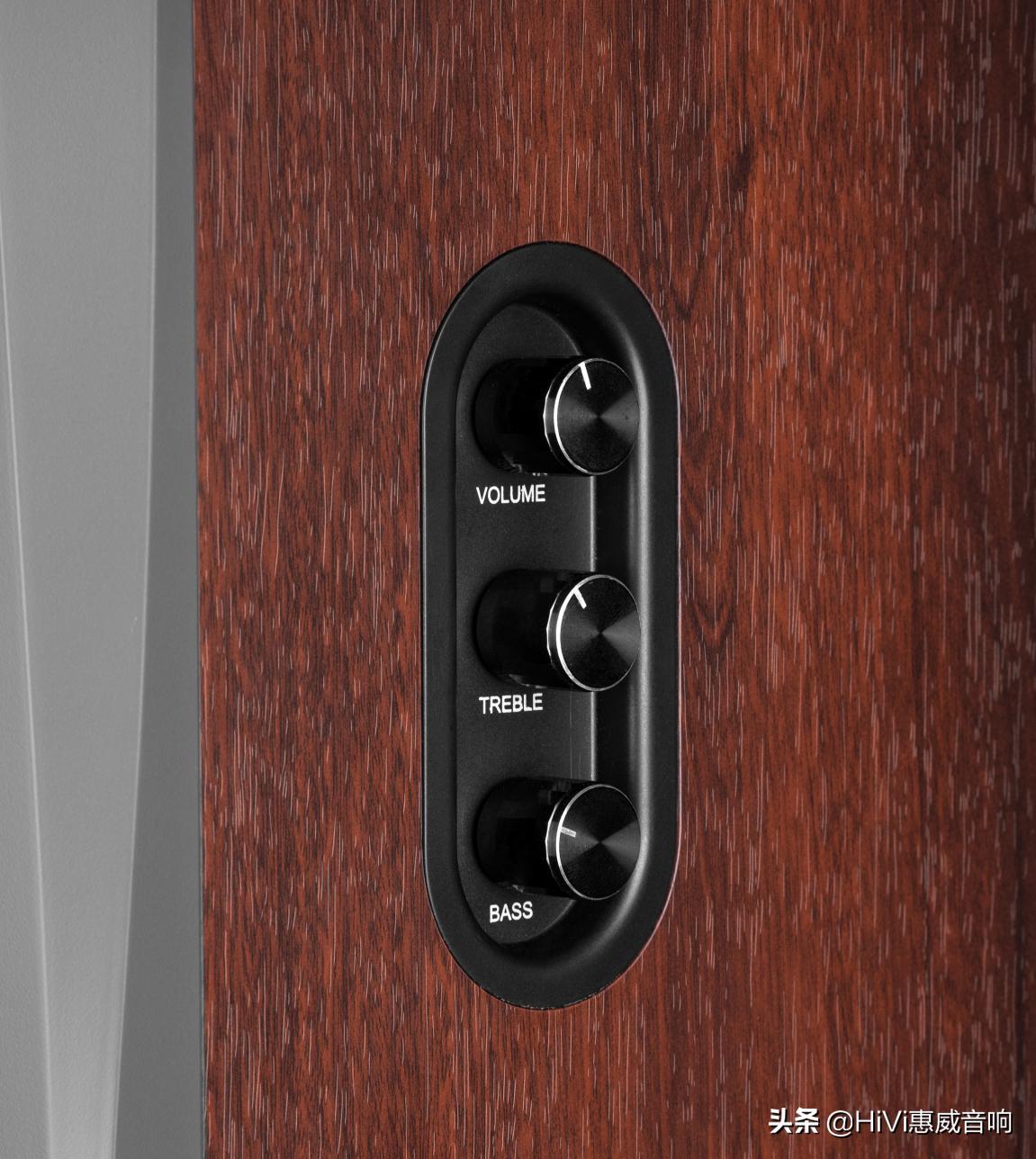 惠威d1500对比什么音箱,惠威d1500和m300mkii哪个好