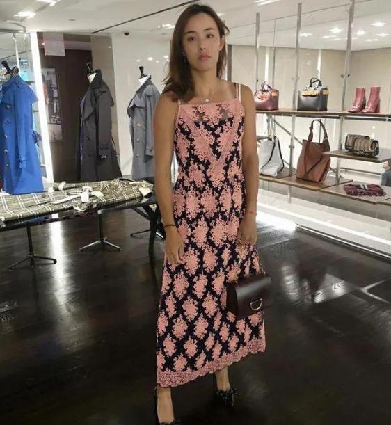 有种发育过猛叫麦基瑞恩,15岁就是水蜜桃身材,被赞网坛第一美女