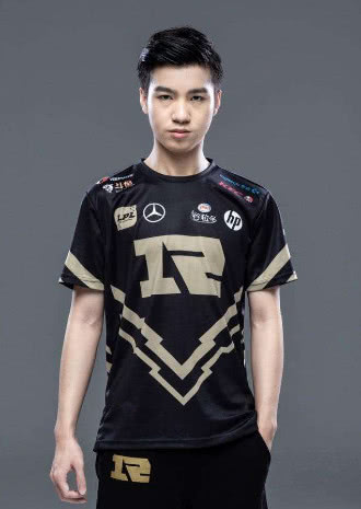 rng上单aj是中国人吗,rng新队员信息