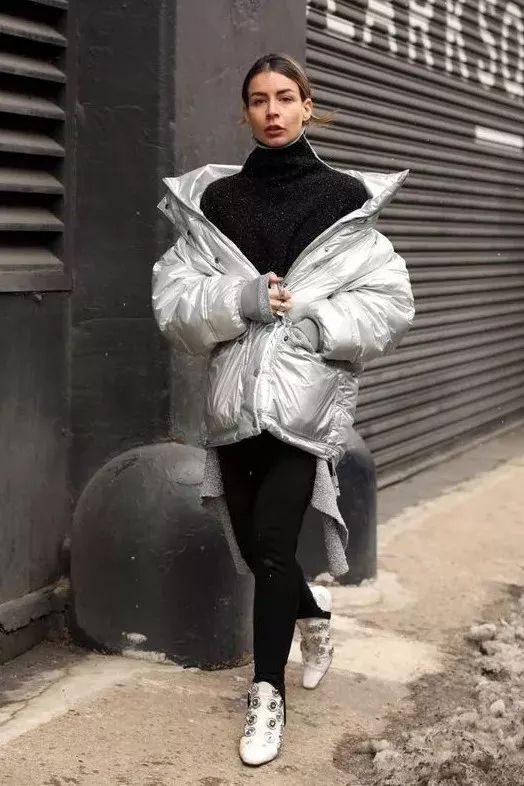 羽绒服太肥大太臃肿了怎么办,羽绒服穿肥点好还是瘦点好看