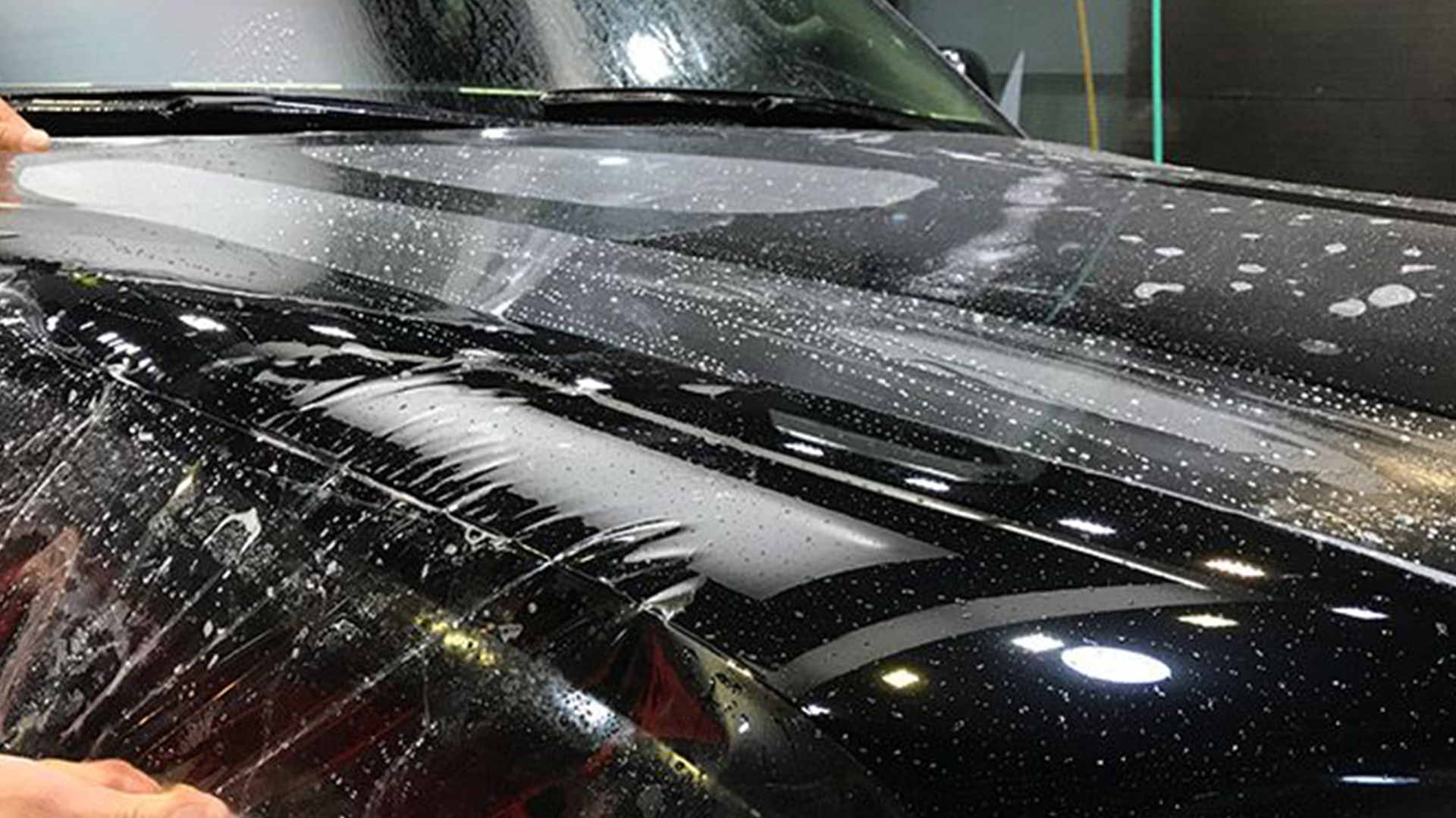 隐形车衣深度划伤怎么修复,隐形车衣涂层受损怎样清理与保养