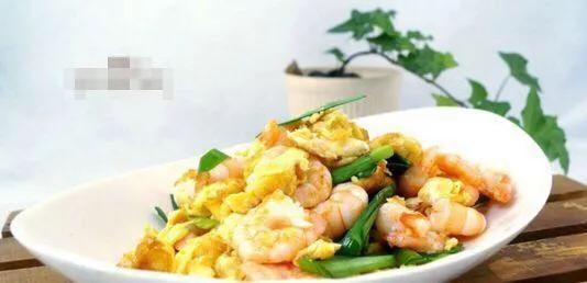 洋葱牛肉胡萝卜菜心炒饭,土豆莴笋胡萝卜小油菜菠菜