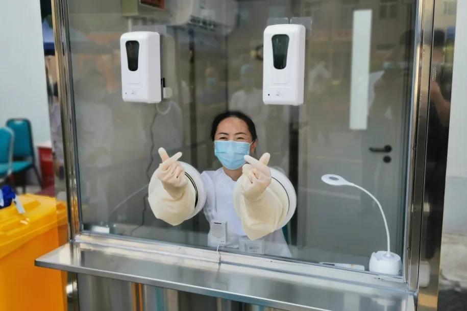 移动式核酸检测采样站+检测方舱，中建八局为北京抗疫再“筑”力！