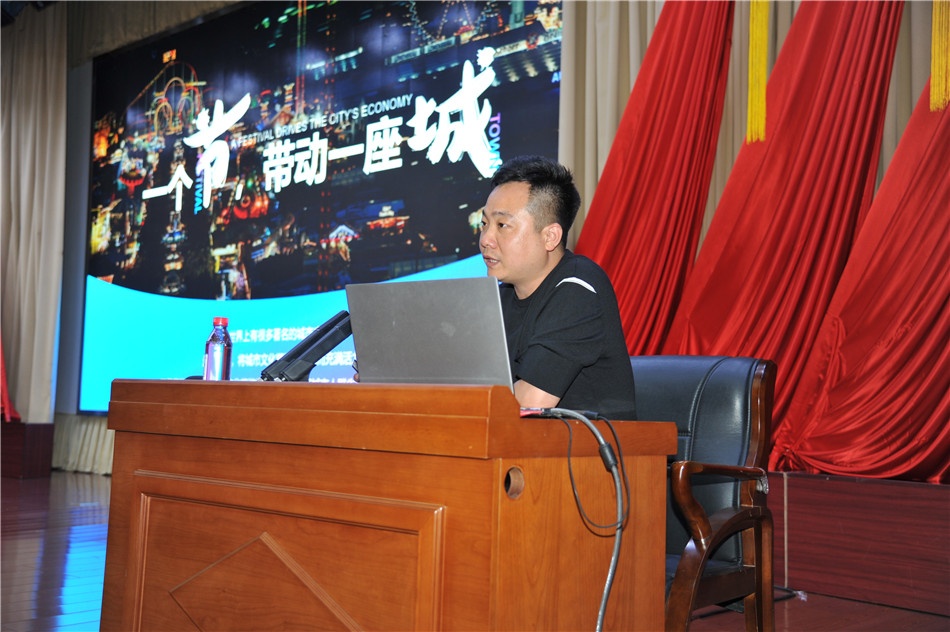 啤酒美食促销活动,青岛啤酒美食嘉年华优惠券