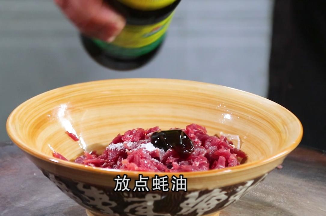 香嫩脆笋炒牛肉,香嫩爽口的黄瓜炒牛肉