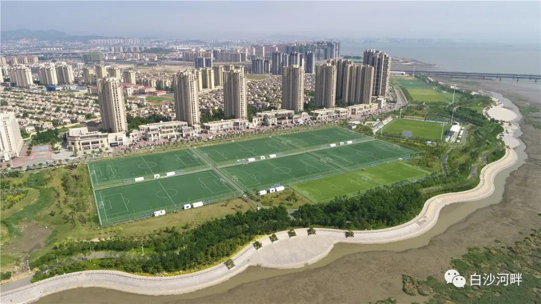 厉经6个月、180场的这场对决赛在白沙湾足球基地落幕