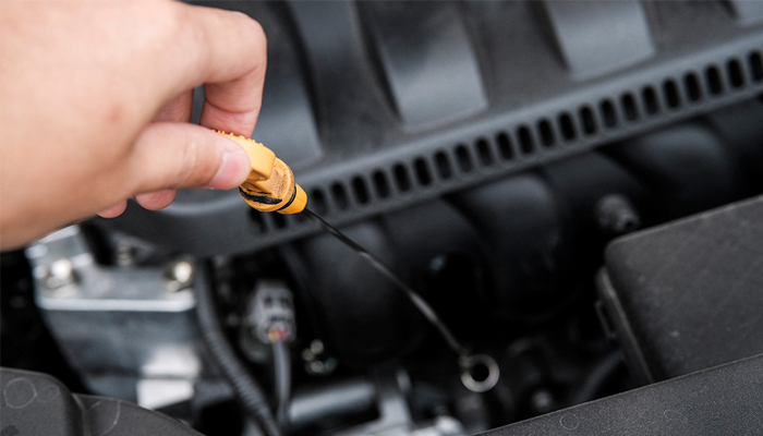 打开发动机舱看什么,打开发动机舱为啥能看见地面