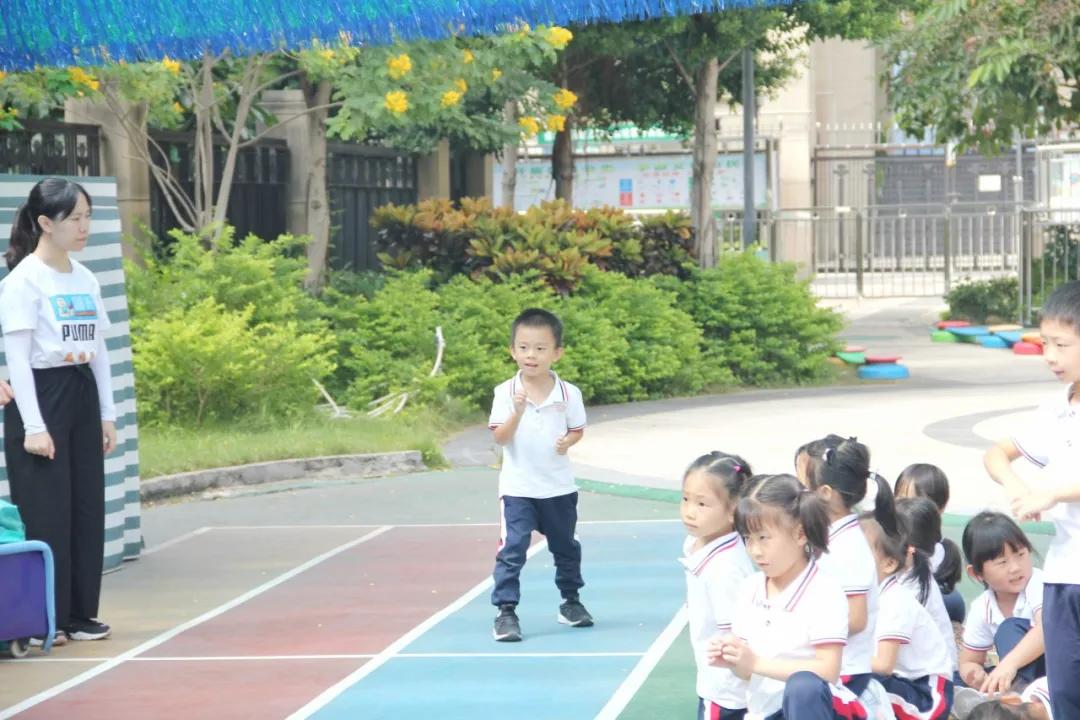 广州雏鹰宝贝：短短3天，如何让幼儿园女老师学会上足球课？