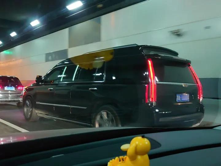 二手凯迪拉克xts和君越哪个值得买,二手凯迪拉克xts推荐买什么配置